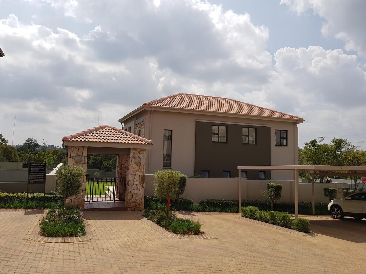 Nova Luxury Suites Lonehill Johannesburg Eksteriør bilde