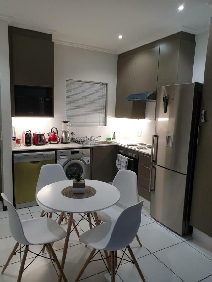 Nova Luxury Suites Lonehill Johannesburg Eksteriør bilde
