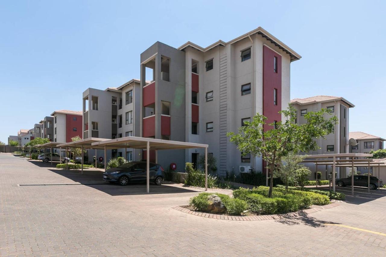 Nova Luxury Suites Lonehill Johannesburg Eksteriør bilde