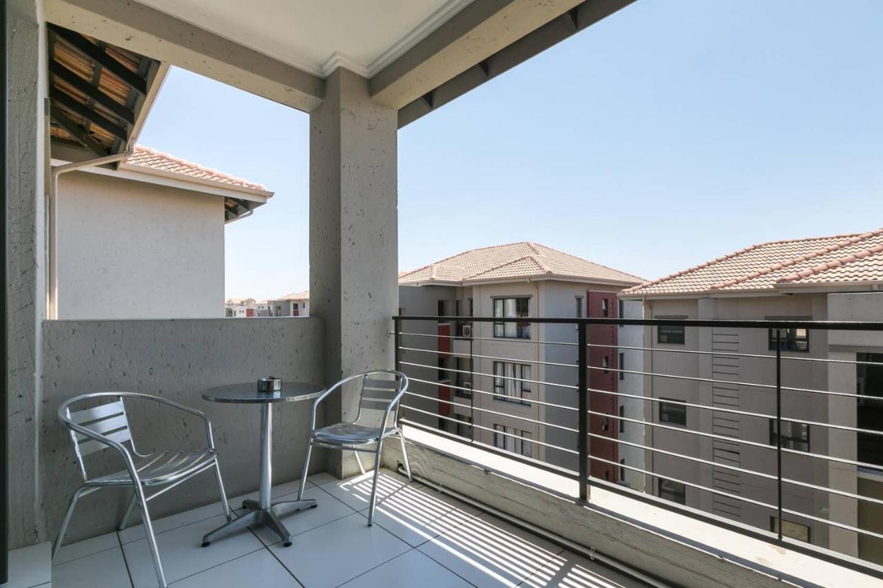 Nova Luxury Suites Lonehill Johannesburg Eksteriør bilde