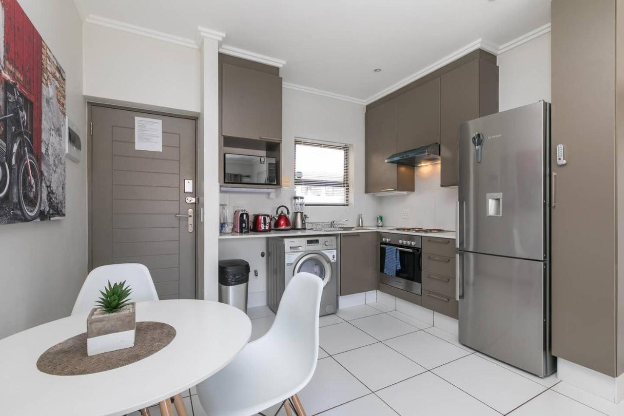 Nova Luxury Suites Lonehill Johannesburg Eksteriør bilde