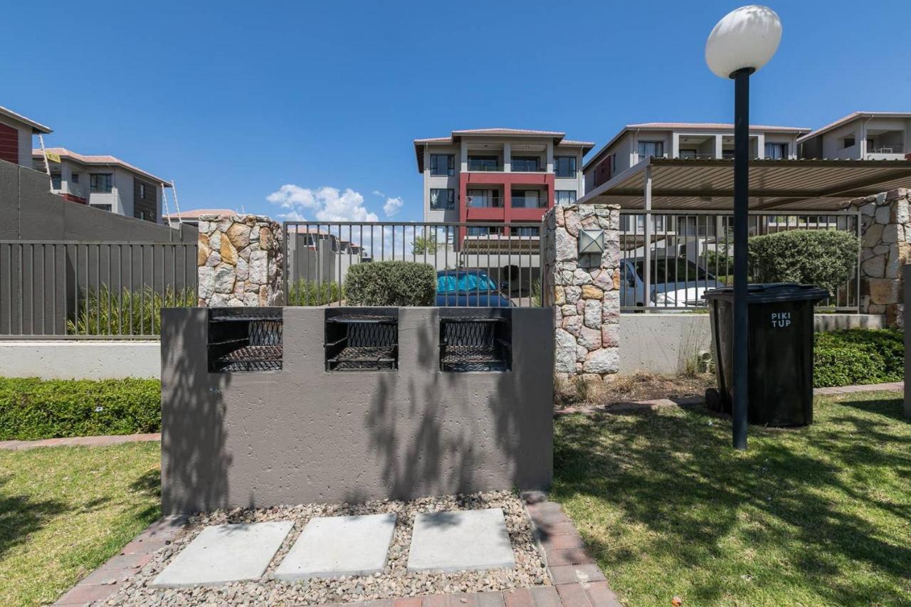 Nova Luxury Suites Lonehill Johannesburg Eksteriør bilde