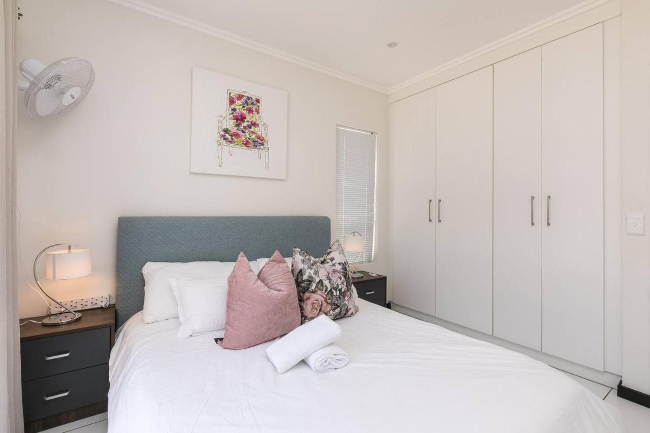 Nova Luxury Suites Lonehill Johannesburg Eksteriør bilde