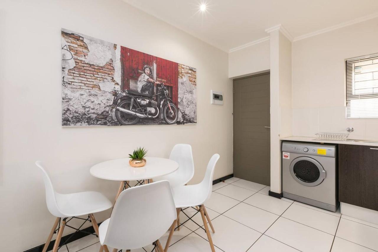 Nova Luxury Suites Lonehill Johannesburg Eksteriør bilde